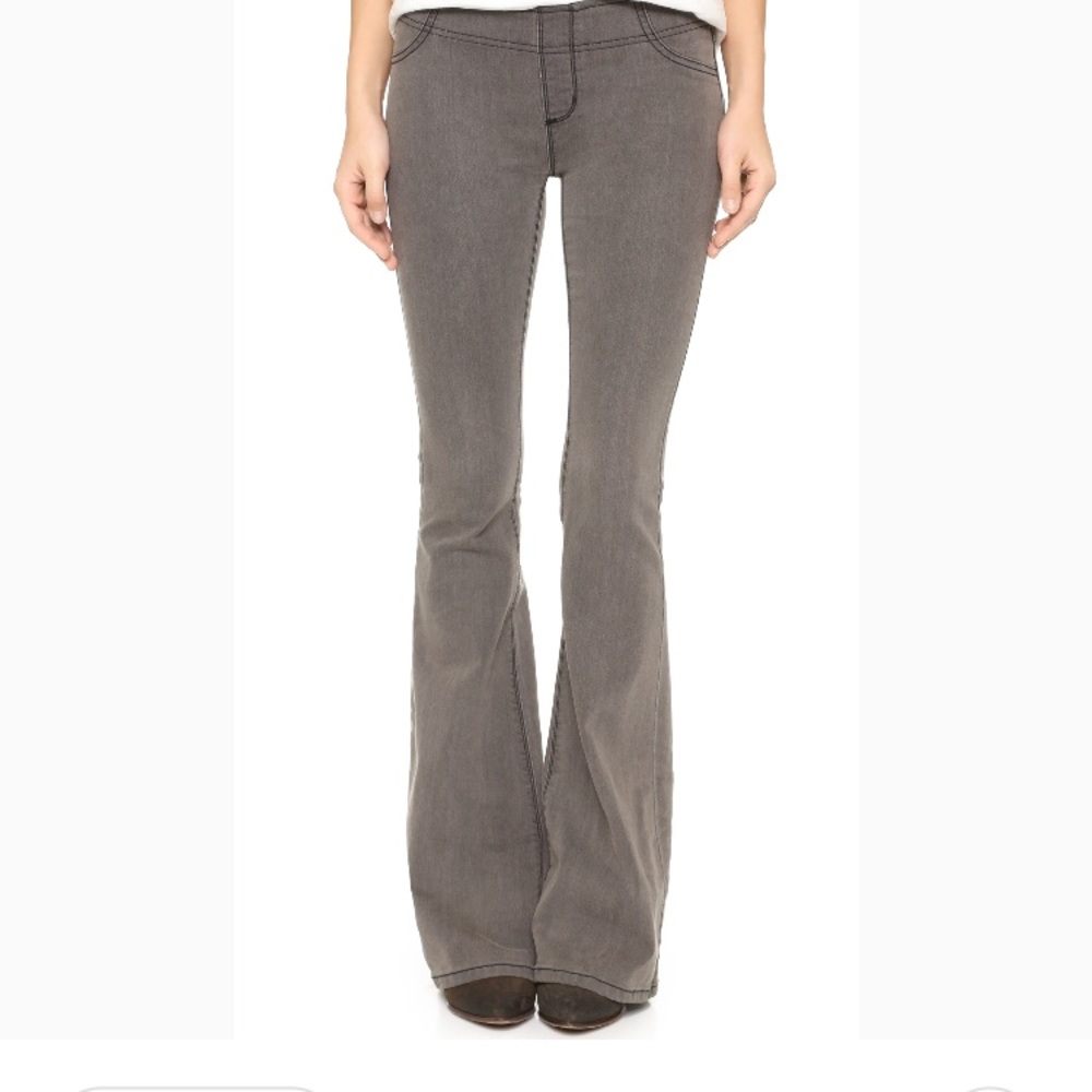 Free People Grey Elastic Waist Jeans sz 29.